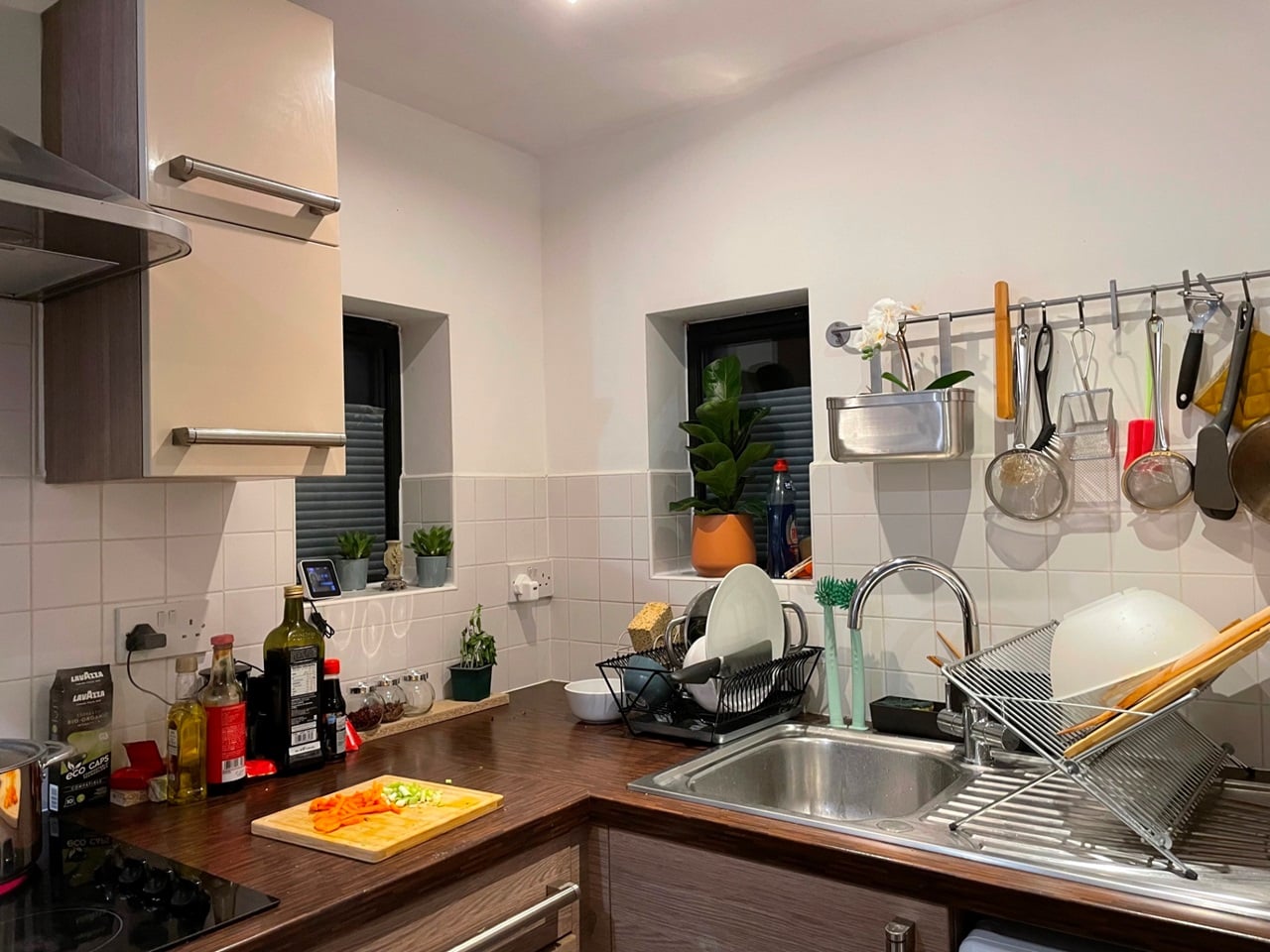 Studio Flat, Hollies Lane, M5 photo 4
