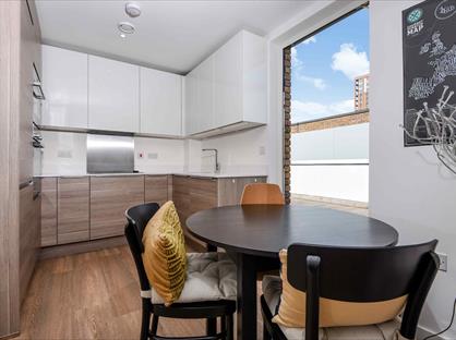 2 Bed Flat, Royal Victoria Gardens, SE16