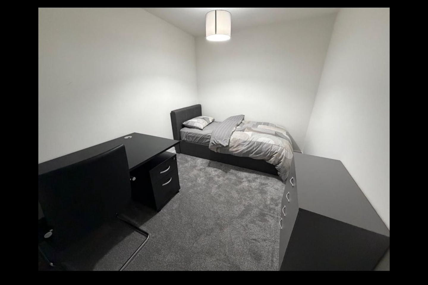 Room in a Shared House, Ashcroft Court, CB4, N1 7GU