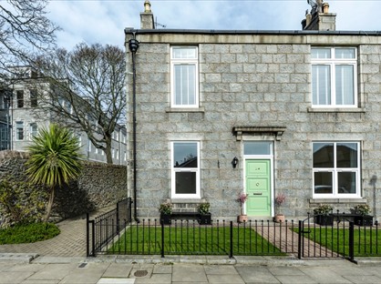 3 Bed End Terrace, Beechgrove Place, AB15