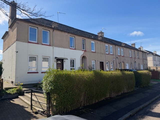 2 Bed Flat, Stenhouse Crescent, EH11, N1 7GU