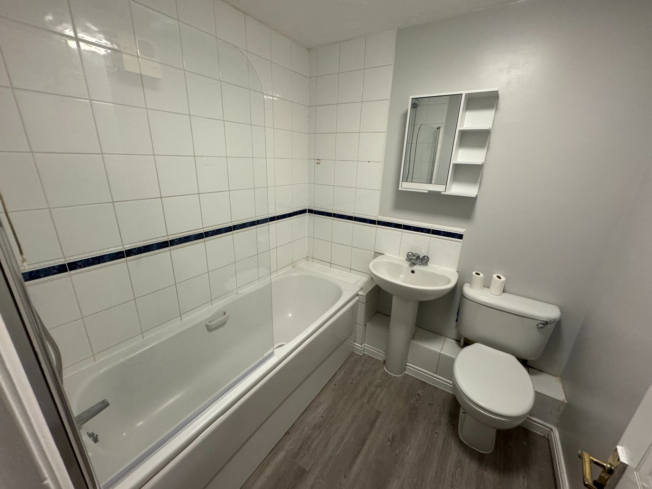 Thamesmead 2 Bed Flat, Thamesmead, SE28 To Rent Now for £1,690.00 p/m