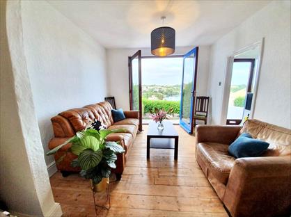 3 Bed Detached House, Riverview, TR11