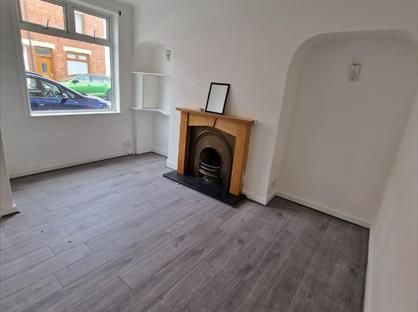 2 Bed Terraced House, Beaconsfield Street, DL3