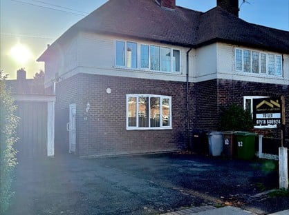 3 Bed Semi-Detached House, Port Causeway, CH62