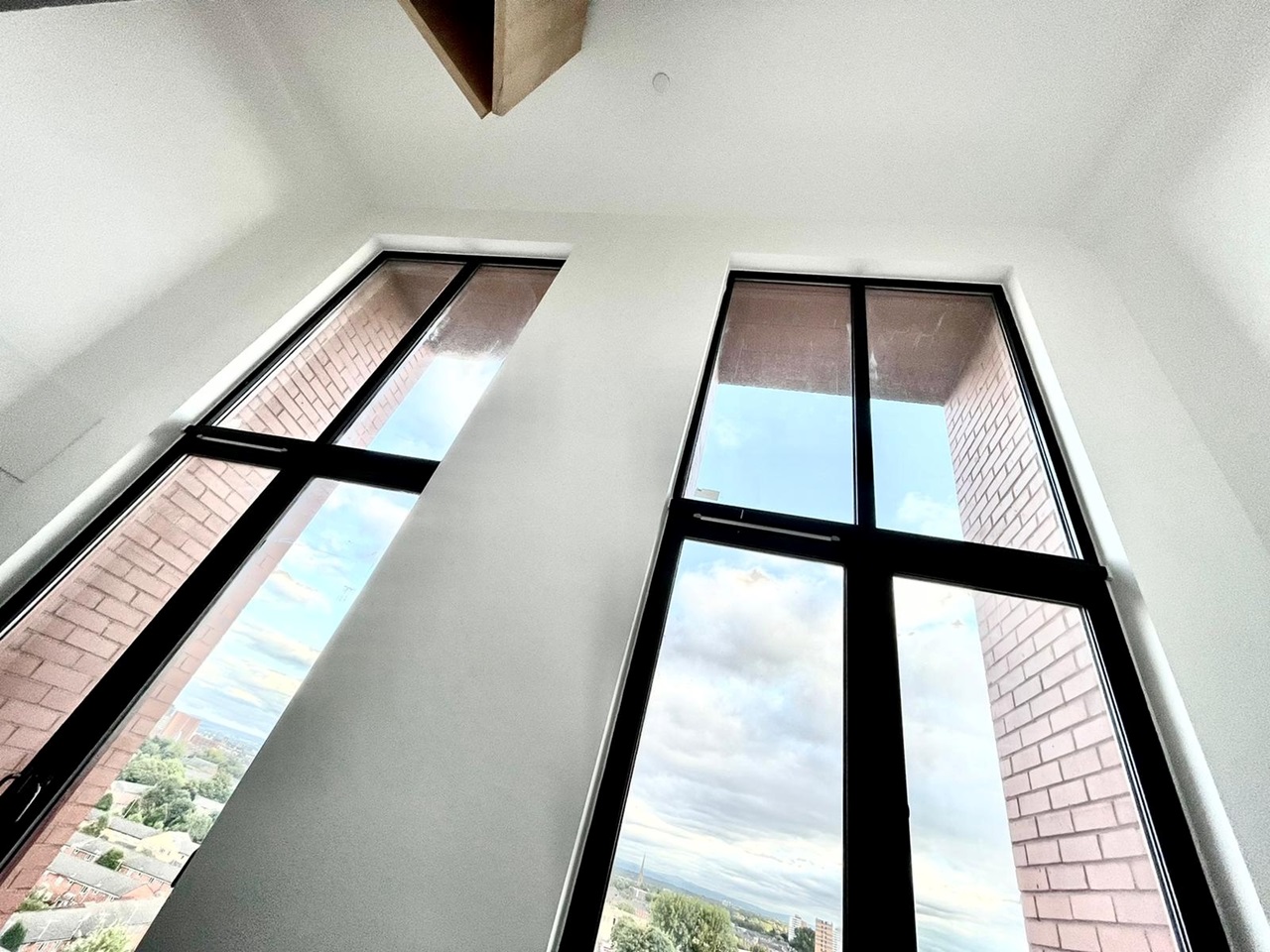 Additional image 4 of 3 Bed Flat, Spinners Way, M15, N1 7GU