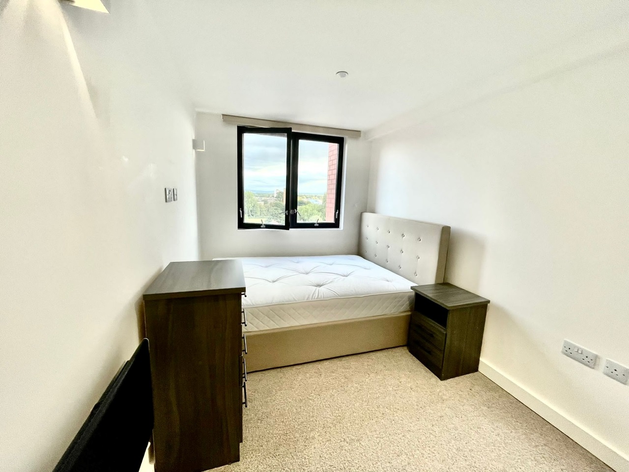 Additional image 9 of 3 Bed Flat, Spinners Way, M15, N1 7GU