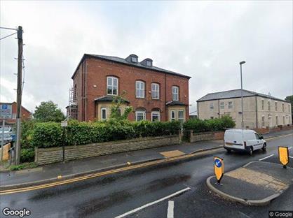 1 Bed Flat, Oldham Road, OL2