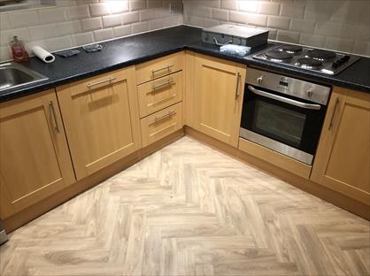 2 Bed Flat, Off Commercial Street, LS26