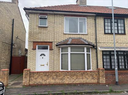 4 Bed Semi-Detached House, Natal Road, CB1