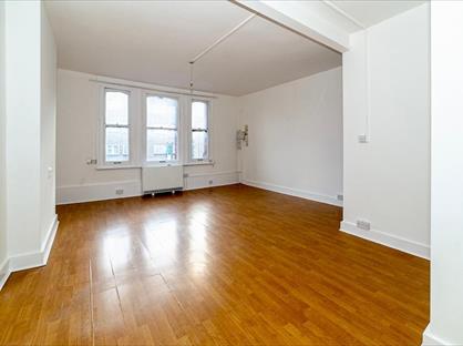Studio Flat, Seven Sisters Road, N15