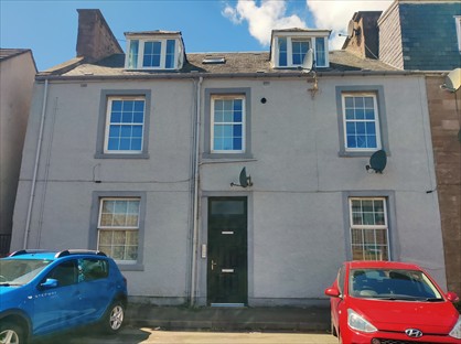2 Bed Flat, Back Street, PH2