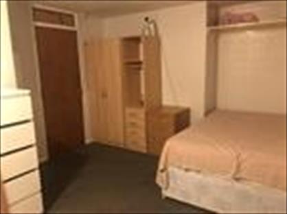 Room in a Shared House, Kingslee Court, SM2