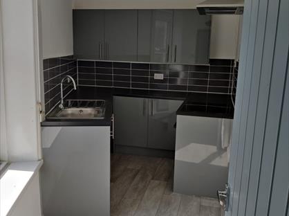 2 Bed Flat, Schofield Street, BB4