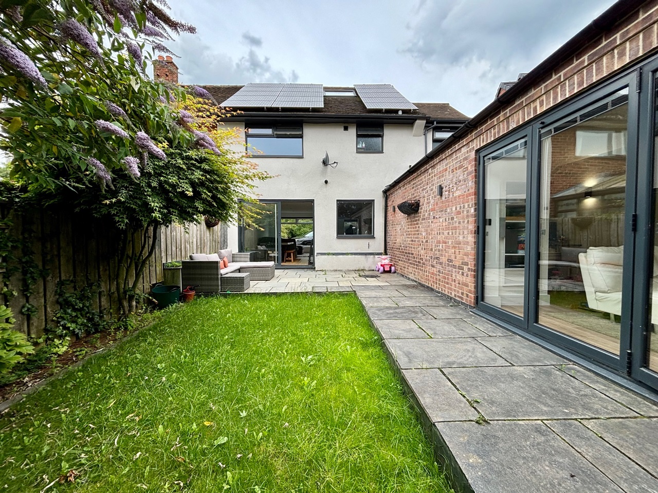 Leeds 4 Bed SemiDetached House, Lidgett Lane, LS17 To Rent Now for