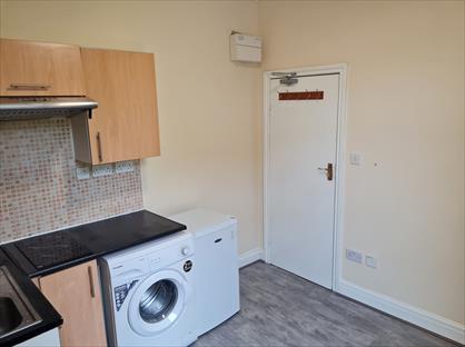 1 Bed Flat, Chatsworth Road, E5