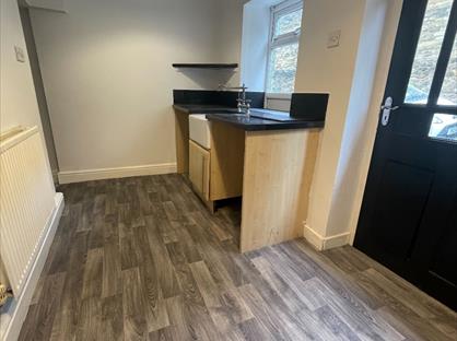 2 Bed Terraced House, Shay Lane, HX3