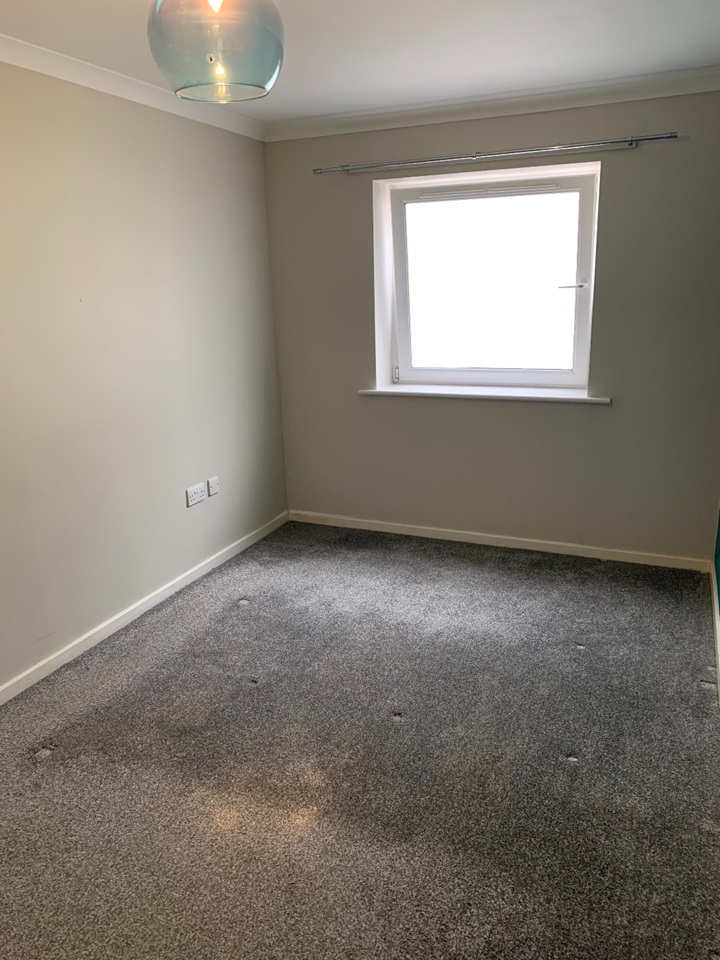 2 Bed Flat, Central Park, SO14 photo 4