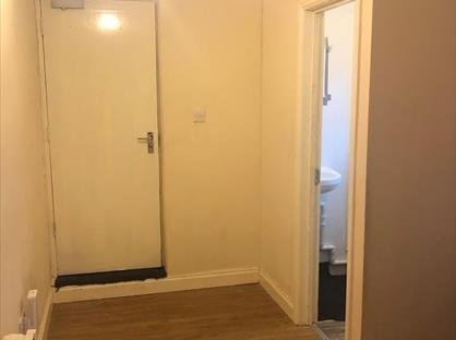 1 Bed Flat, Cromwell Road, LU3