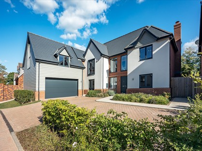 5 Bed Detached House, Kingswood Green, B94