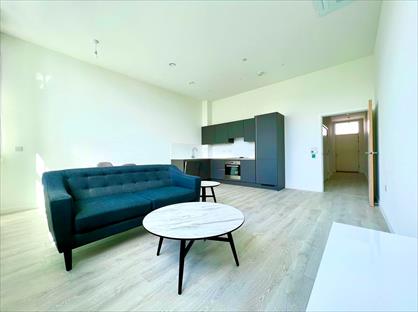 1 Bed Flat, Truscon House, UB3