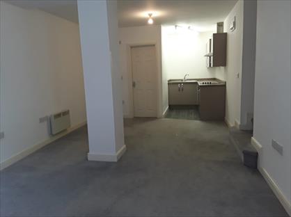 Studio Flat, High Street, NG21