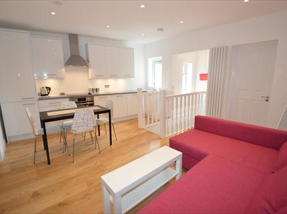 2 Bed Flat, Watford, WD17
