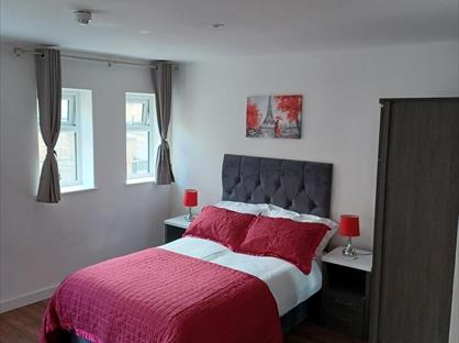 Studio Flat, The Midway, ST5