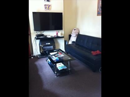 1 Bed Flat, Pennfields, WV3