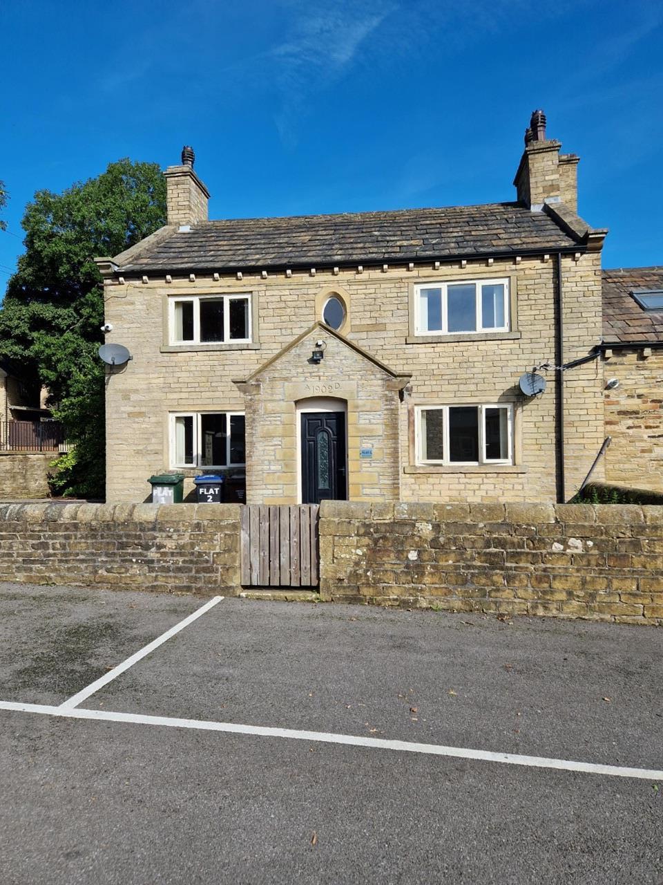 Bradford 2 Bed Flat, Pollits House, BD6 To Rent Now for £625.00 p/m