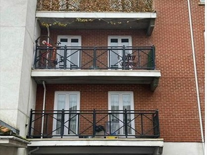 2 Bed Flat, Hermitage Close, SE2
