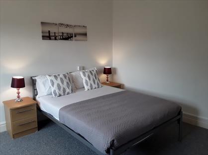 Room in a Shared Flat, Market Street, S80