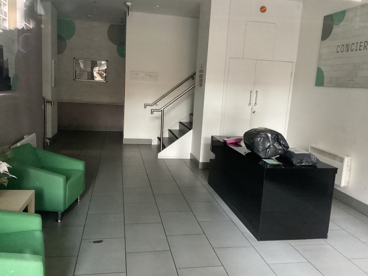 Studio Flat, Manor Mills, LS11 photo 2