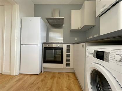2 Bed Flat, School Terrace, FK13