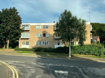 2 Bed Flat, St Pauls Way, CT20