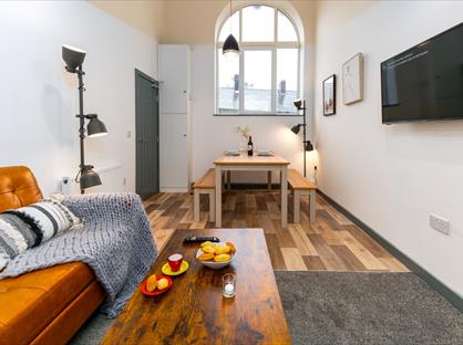 Room in a Shared House, Sharples Hall Street, OL4