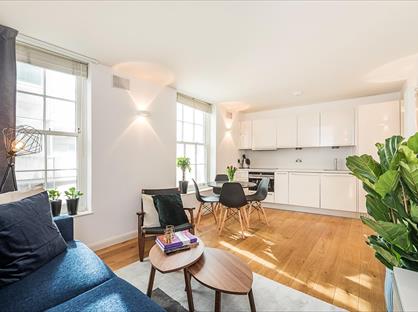 1 Bed Flat, Hobhouse Court, SW1Y