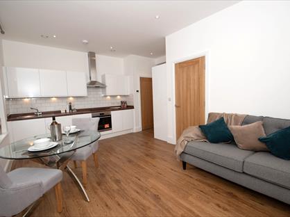 2 Bed Flat, High Street Alton, GU34