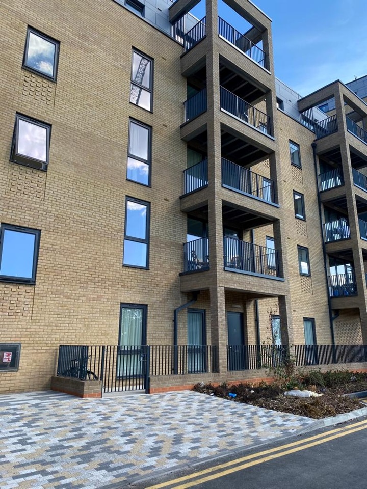 Dartford - 1 Bed Flat, Brewers Square, DA1 - To Rent Now for £1,500.00 p/m