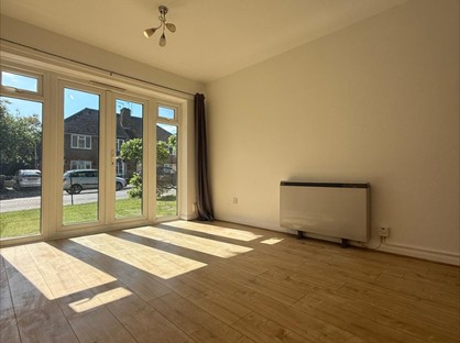 2 Bed Flat, Station Road, HP6