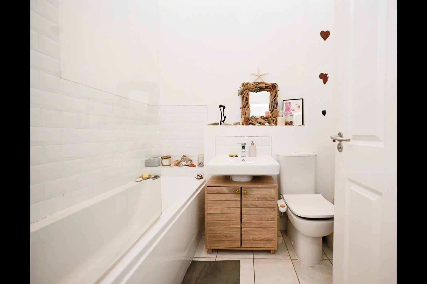 1 Bed Penthouse, The Brooks, B66 photo 4