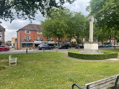 2 Bed Maisonette, Manor Row, TN30