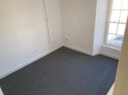 1 Bed Flat, York House, TR27