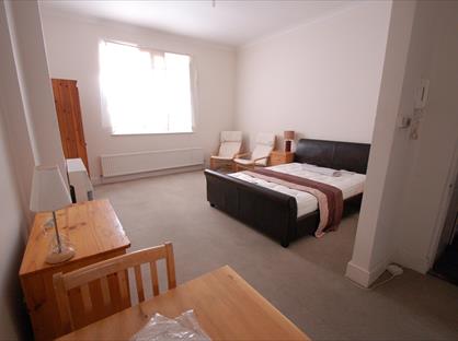 Studio Flat, Hendon, NW4