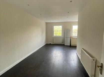 2 Bed Flat, Kingsland Road, E8
