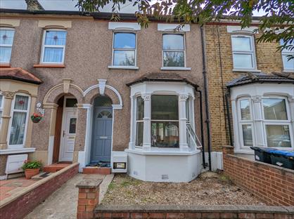4 Bed Terraced House, Grosvenor Road, N9