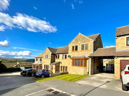 3 Bed Semi-Detached House, Gill Meadows, S6