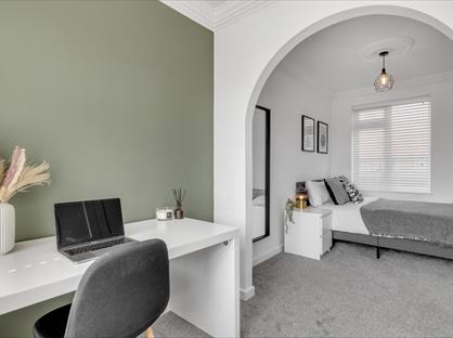 4 Bed Terraced House, Horning Close, NR5