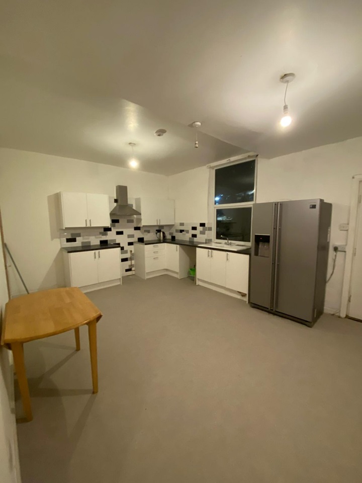 Leeds 4 Bed SemiDetached House, Nixon Avenue, LS9 To Rent Now for