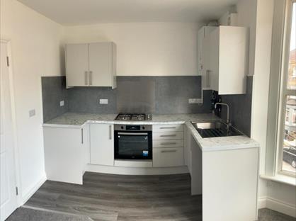 1 Bed Flat, Templar Street, CT17